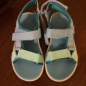 Cat & Jack size 10 sandals